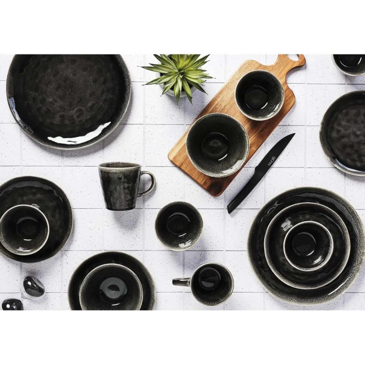 6 Assiettes Moon noires - D.21 cm-Bjorn Online