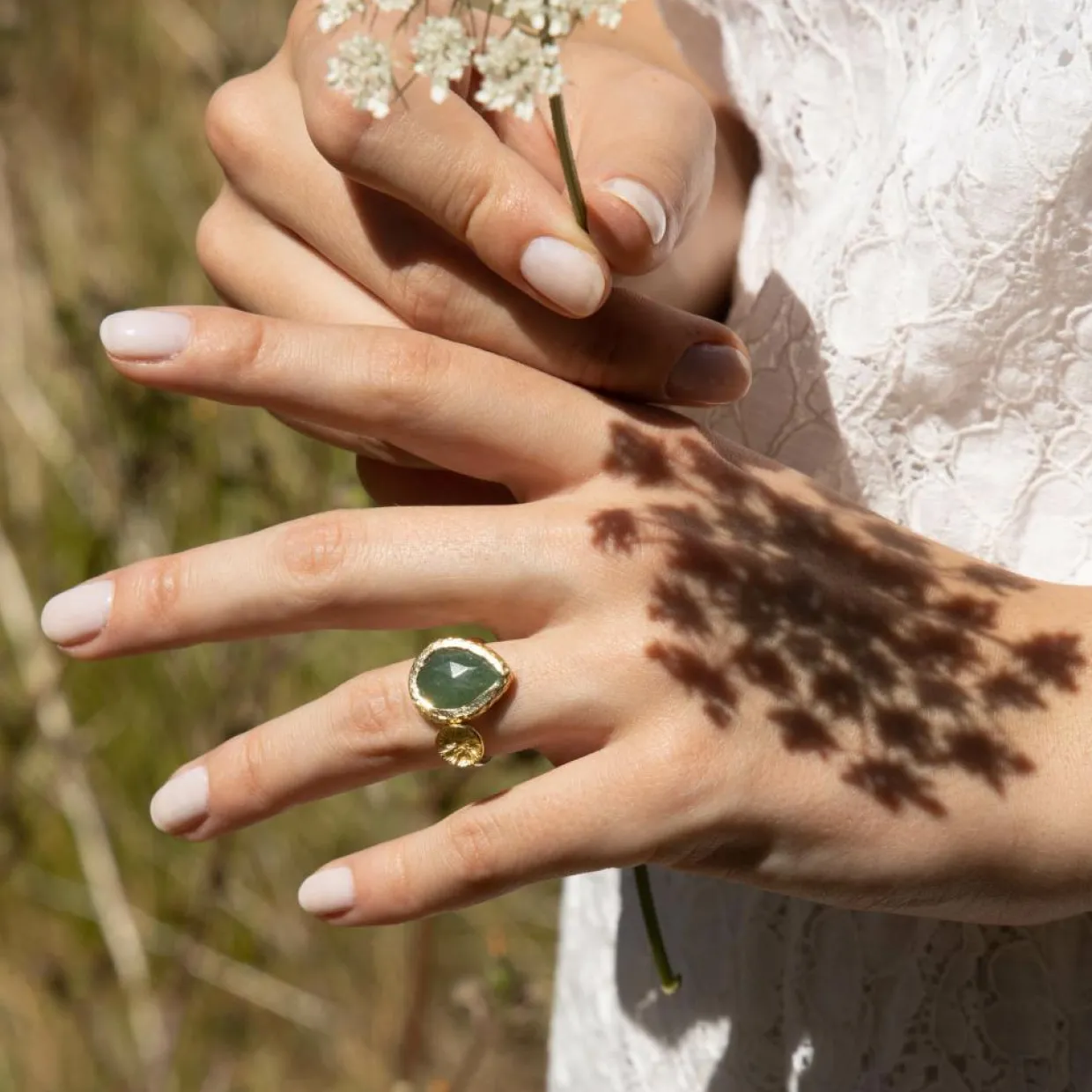 Bague ajustable Hélena Aventurine en laiton doré-Moonstone Sale