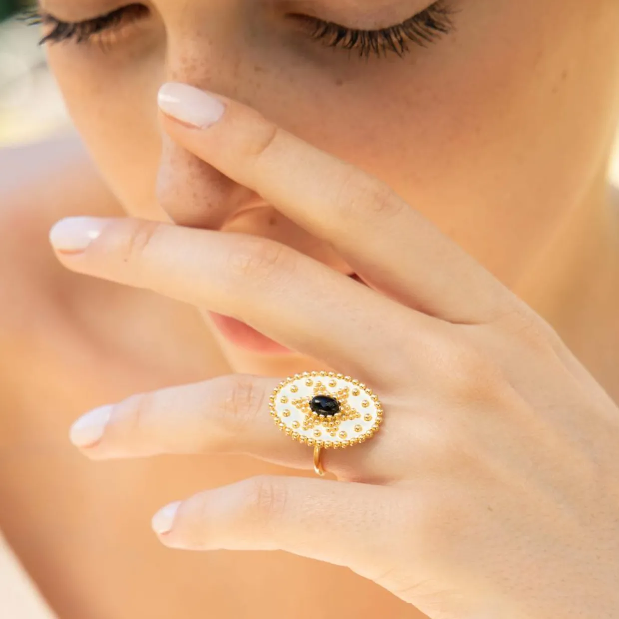 Bague ajustable Western Onyx en laiton doré-Moonstone