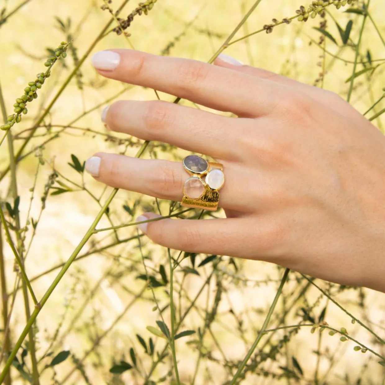 Bague Carmen Labradorite & Quartz en laiton doré-Moonstone Discount