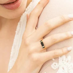 Femme Moonstone Bagues^Bague Eléonore Onyx en laiton doré