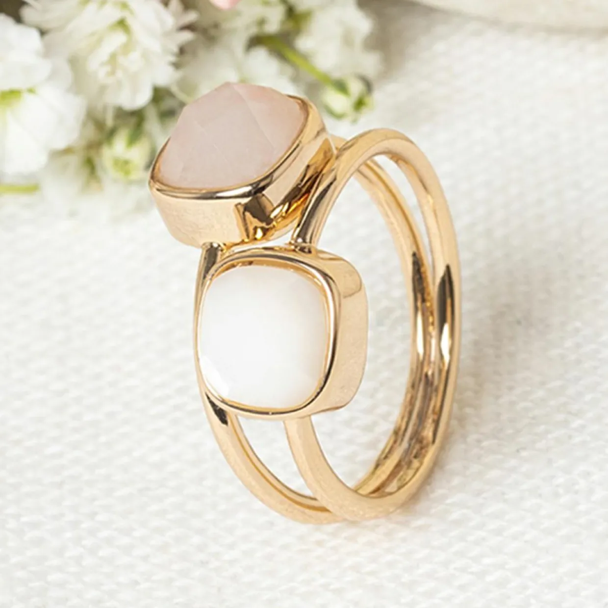 Bague Naelia Quartz rose & Nacre blanche en laiton doré-Moonstone Best