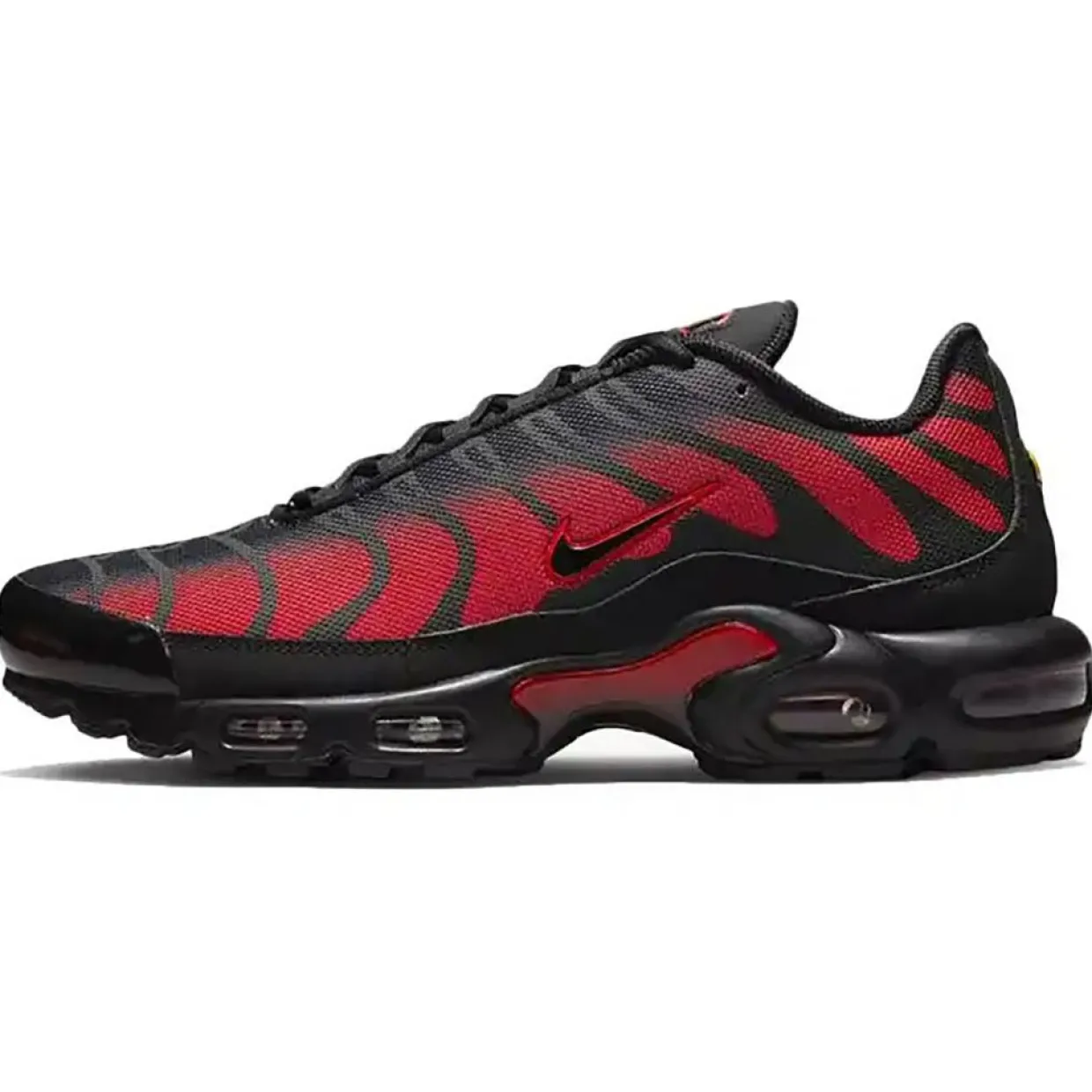 Baskets Air Max Plus noir/rouge-Nike Clearance
