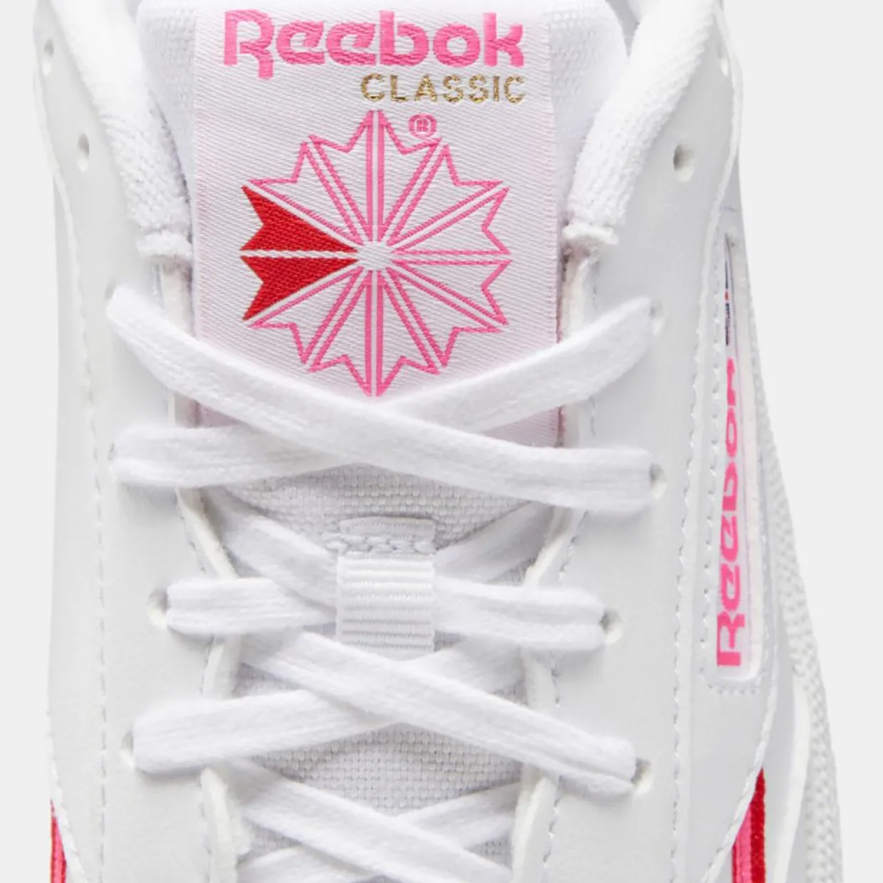 Femme Reebok Baskets^Baskets Club C 85 blanc/rose