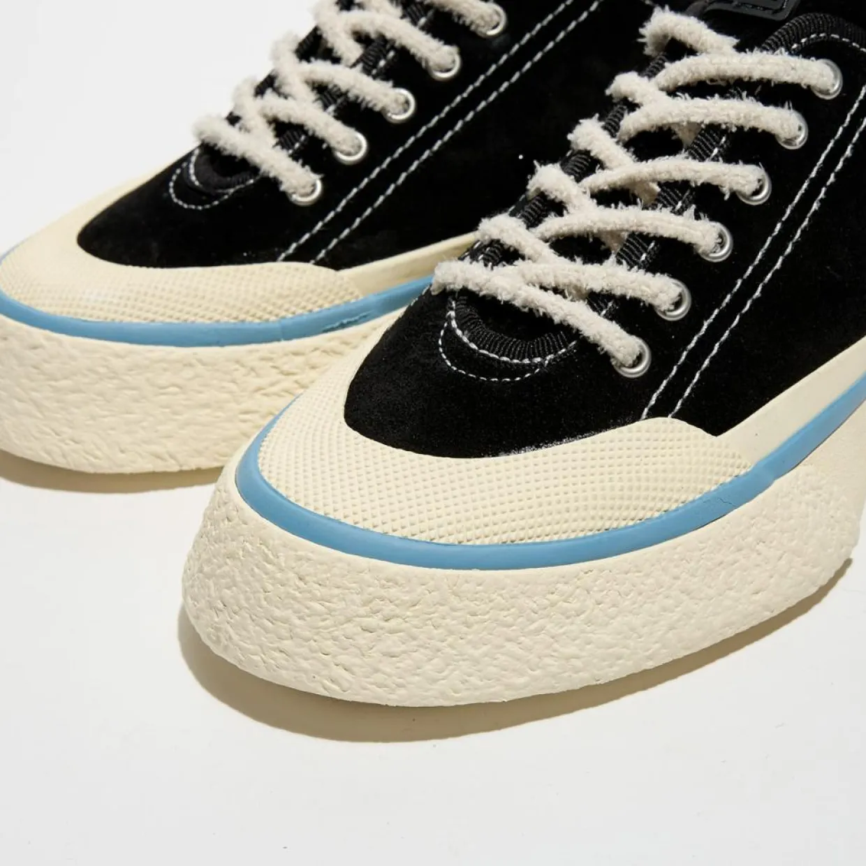 Baskets Laguna noires-Eytys Hot