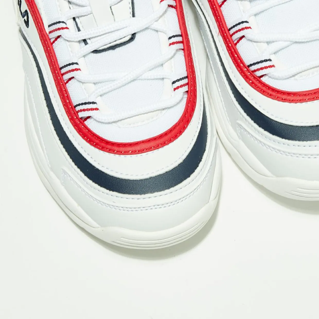 Femme Fila Baskets^Baskets Ray Low blanc/marine/rouge