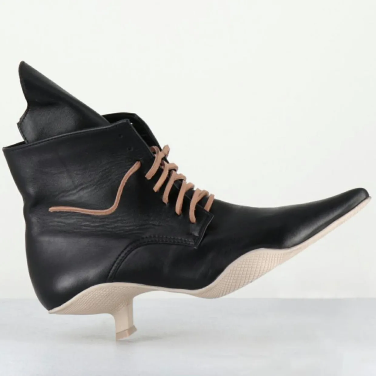 Boots en Cuir mina noires-SDM Hot