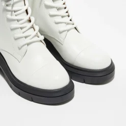 Femme Stuart Weitzman Bottines^Boots en Cuir Nisha blanches - Talon 7,5 cm