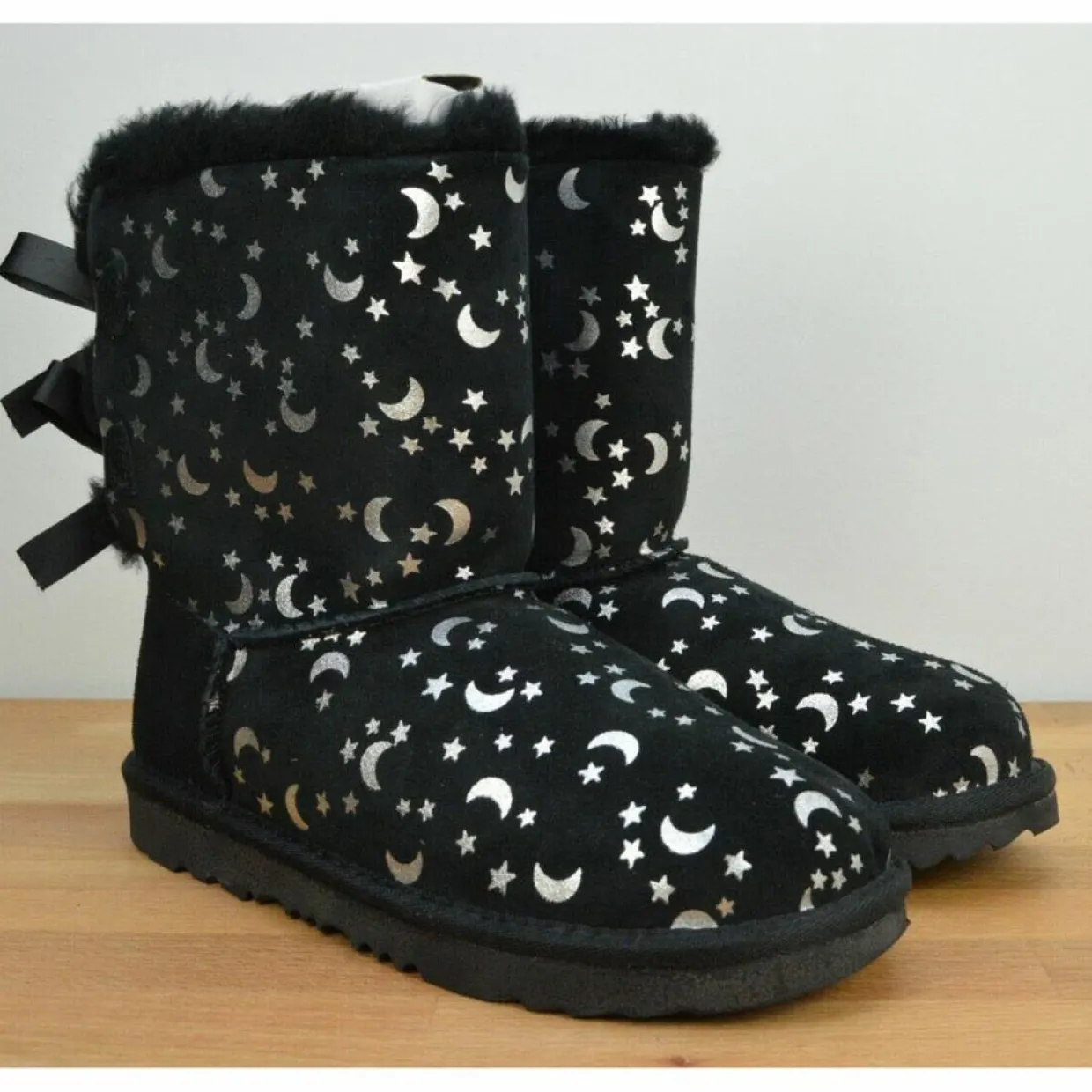 Boots fourrées Laine Bailey BoMoon motif étoiles noir/argenté-Ugg Outlet