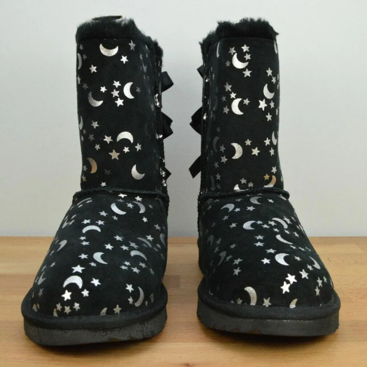 Boots fourrées Laine Bailey BoMoon motif étoiles noir/argenté-Ugg Outlet