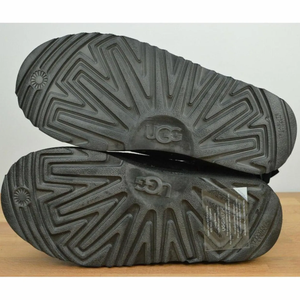 Boots fourrées Laine Bailey BoMoon motif étoiles noir/argenté-Ugg Outlet