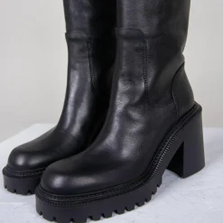 Bottes en Cuir noires - Talon 8 cm-Vic Matie Discount