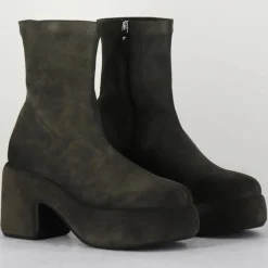 Bottines en Velours de Cuir grises - Talon 8 cm-Vic Matie Sale