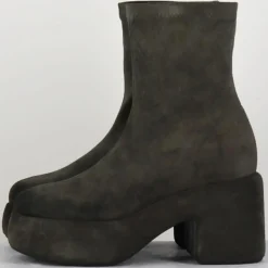 Bottines en Velours de Cuir grises - Talon 8 cm-Vic Matie Sale