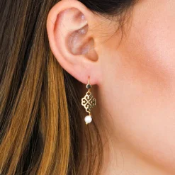 Boucles d'oreilles Moïra en Laiton doré & Perle-Nilaï Paris Hot