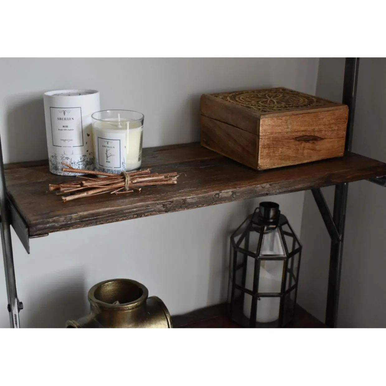 Bougie parfumée Jardin en hiver Bois ivoire - 45h-Abeillus Clearance