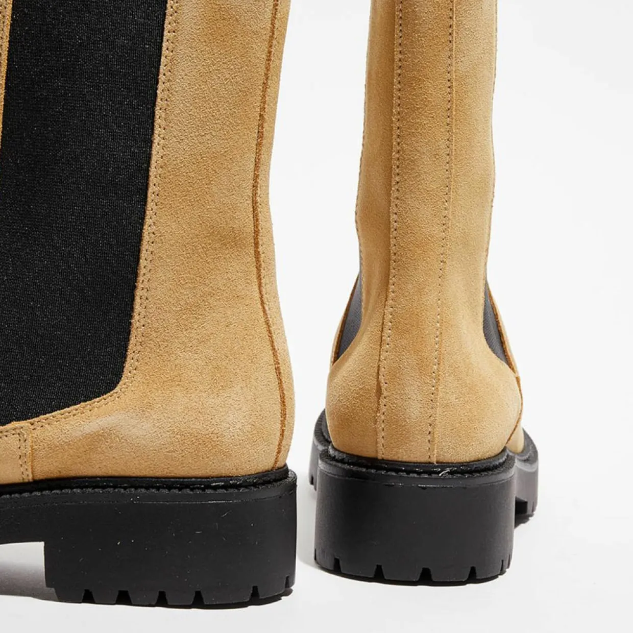 Femme Apologie Bottines^Chelsea boots en Velours de Cuir Alice beiges