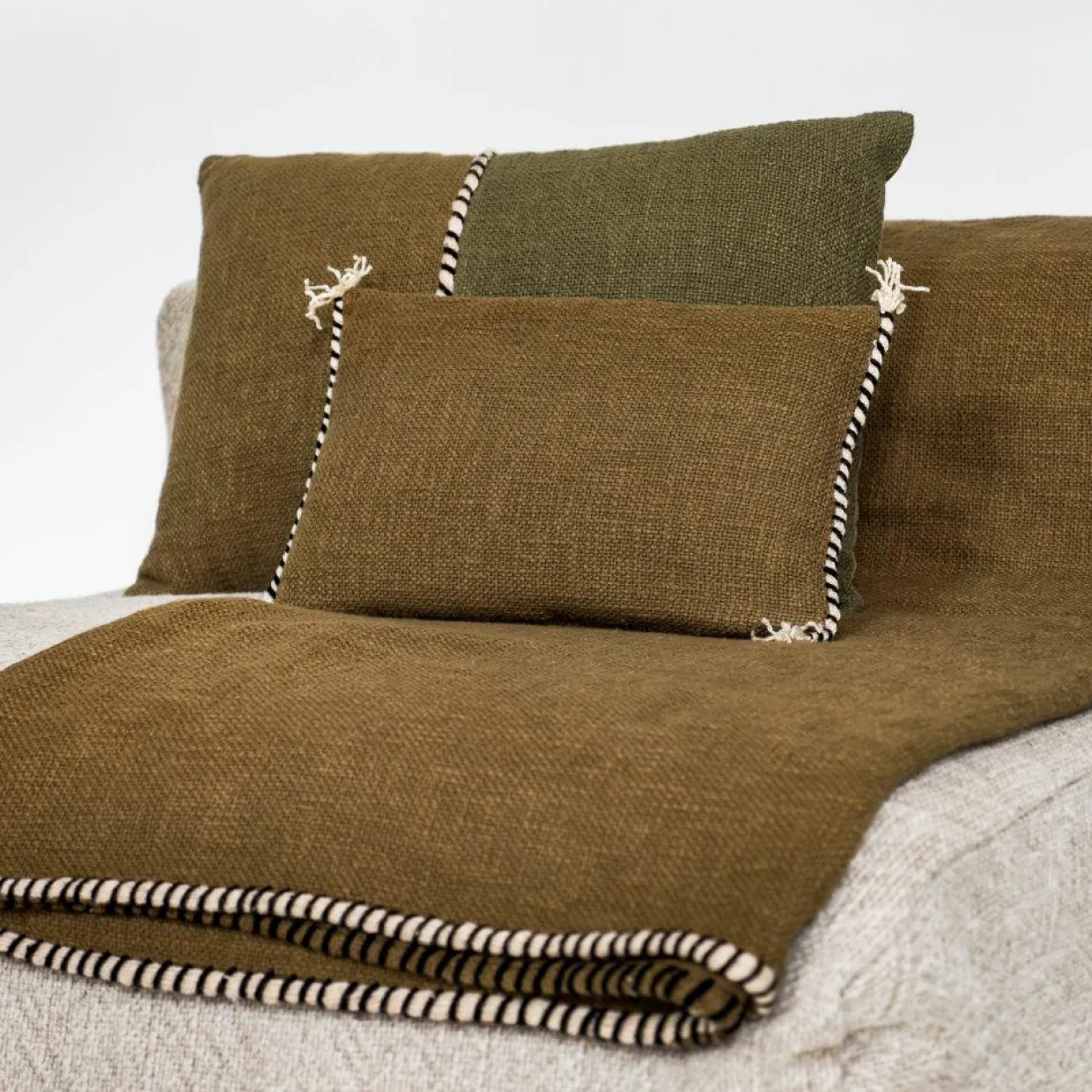 Bed and Philosophy Coussins, Galettes De Sièges^Coussin en coton flammé bronze 25x40cm