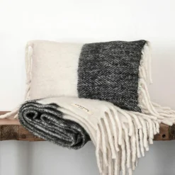 Bed and Philosophy Coussins, Galettes De Sièges^Coussin en laine bicolore blanc/noir 40x60cm