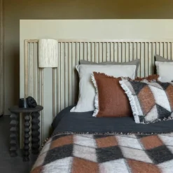 Coussin en laine motif 70s marron 40x60cm-Bed and Philosophy Clearance