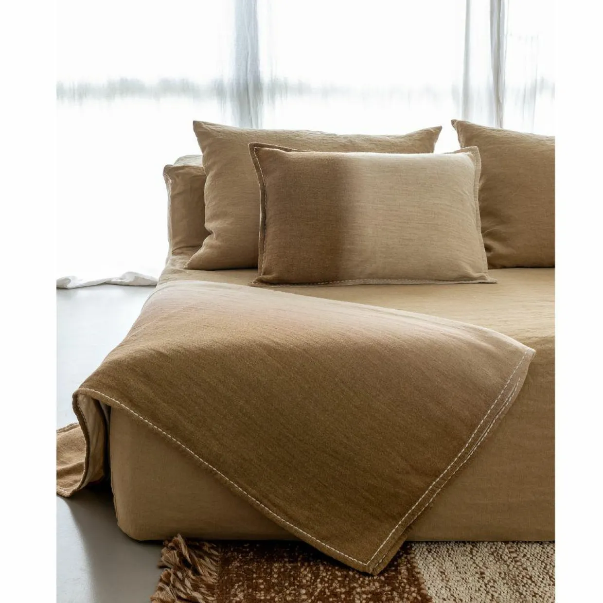 Coussin en laine vert 40x60cm-Bed and Philosophy Online