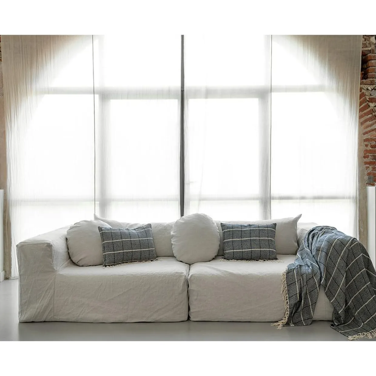 Coussin en lin et coton bleu 40x60cm-Bed and Philosophy New