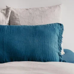 Coussin en lin frangé bleu 55x110cm-Bed and Philosophy Best