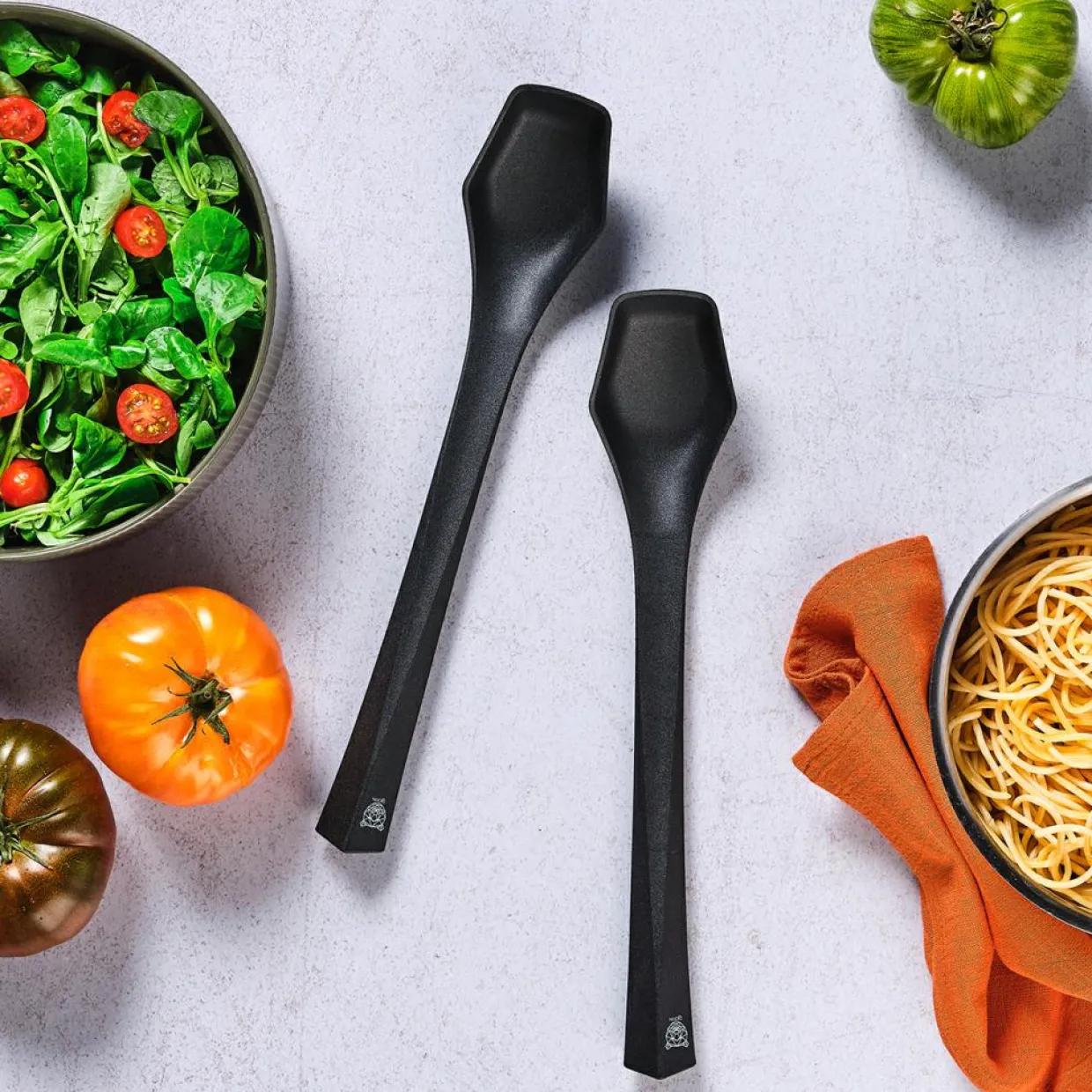 Couverts à salade en thermoplastique JESPER noir-Bjorn Online