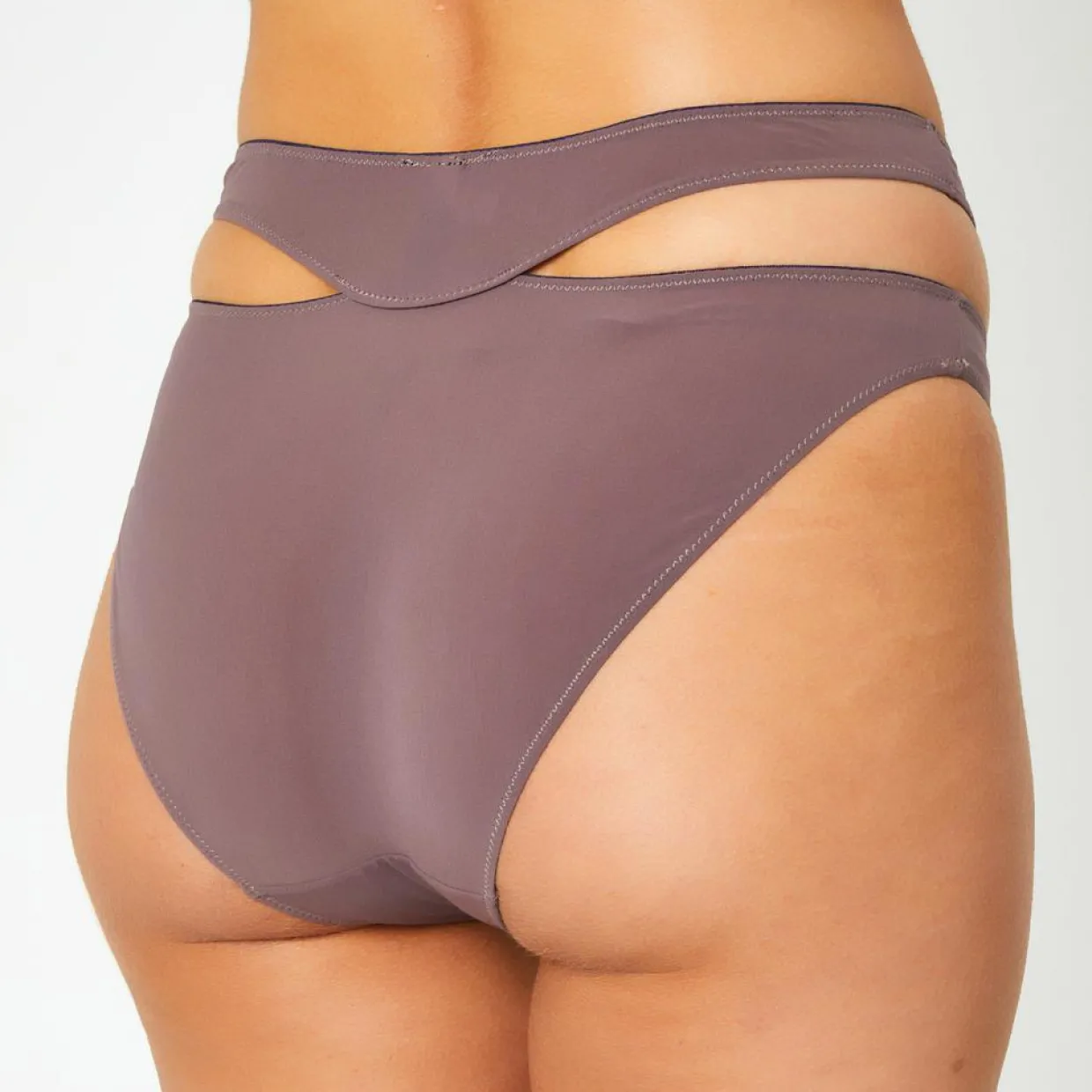 Femme Huit Lingerie, Nuit^Culotte Skin 02 violette