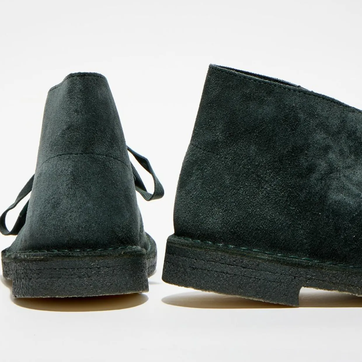 Desert boots en Velours de Cuir vert foncé-Clarks