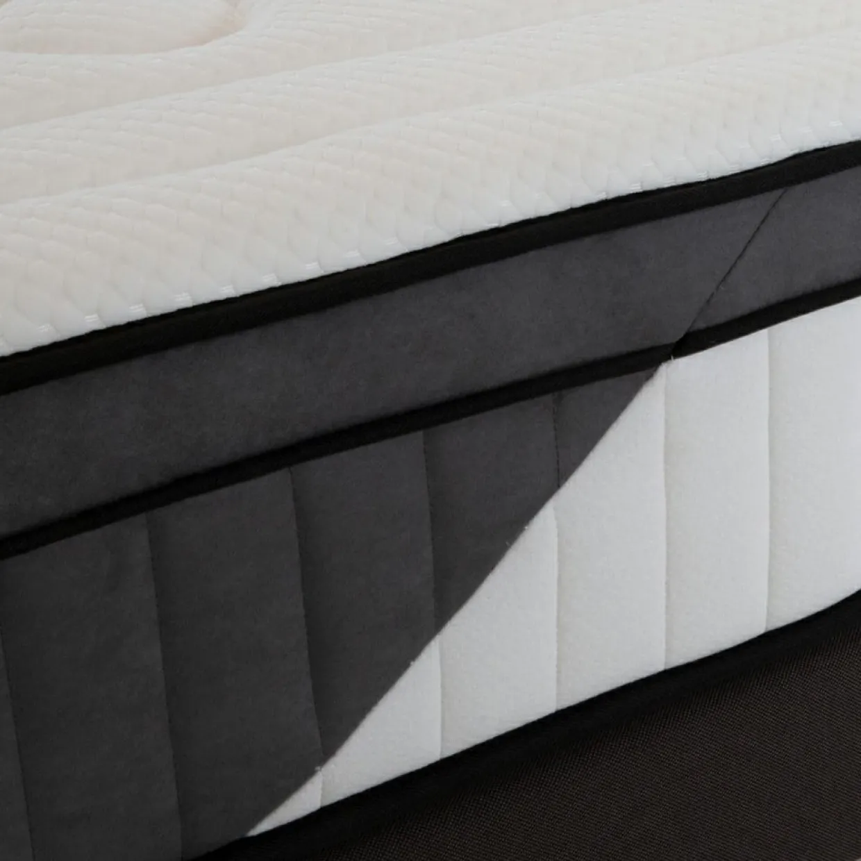 Ensemble Tivoli Matelas Mémoire de forme + Sommier Bois blanc/noir - 140x190 cm-Bellecour Best