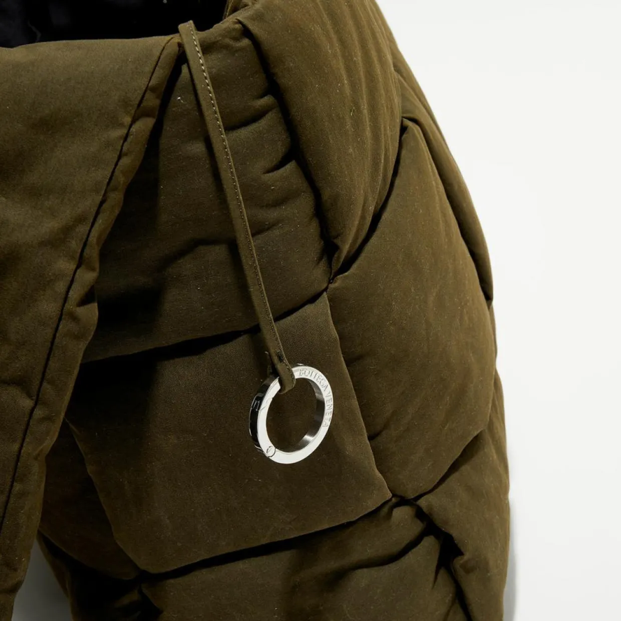 Grand sac fourre-tout rembourré Arco olive - 32x44x11 cm-Bottega Veneta Outlet