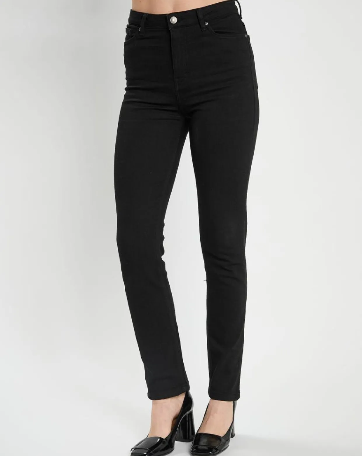 Jean Regular noir-Galeries Lafayette Hot
