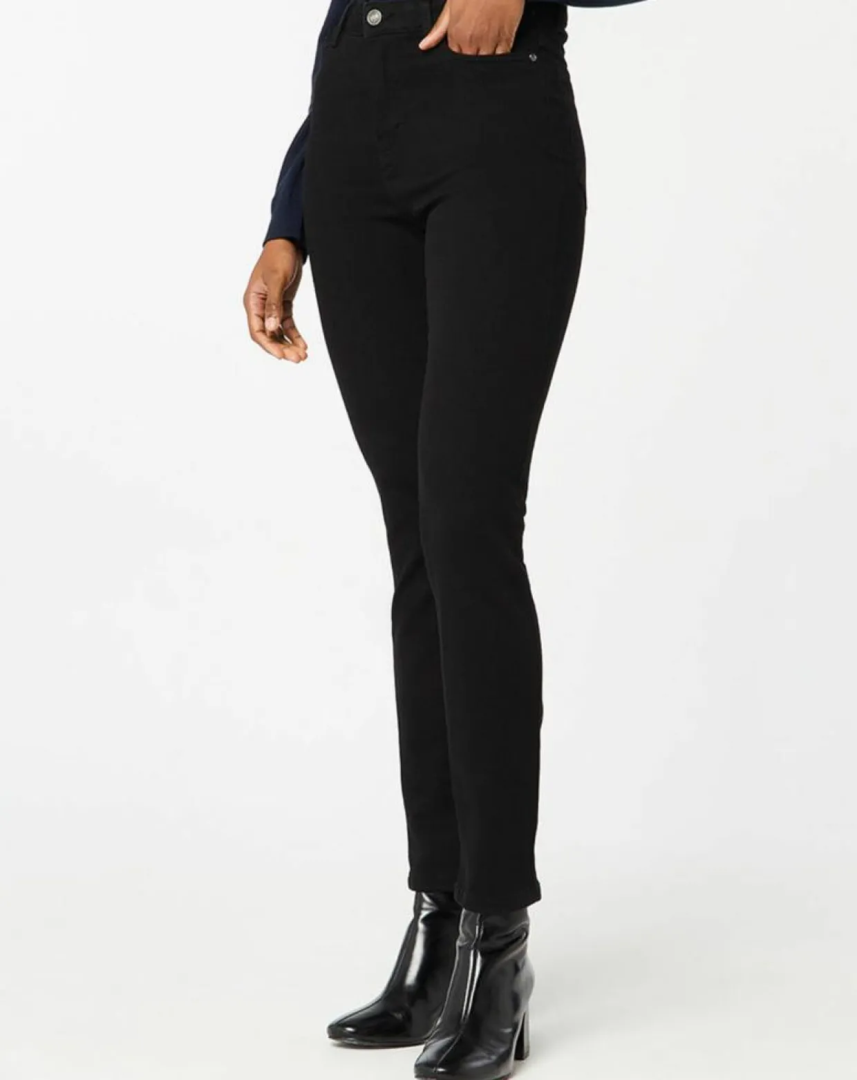 Jean Regular noir-Galeries Lafayette Hot