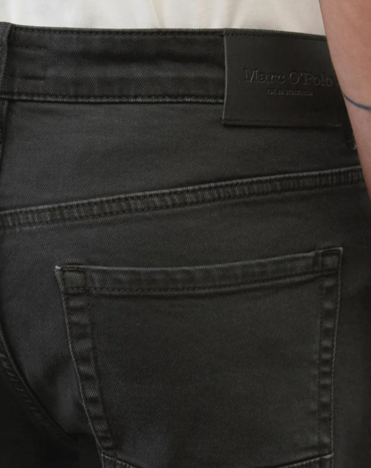 Jean tapered Osby noir-Marc O'Polo Hot
