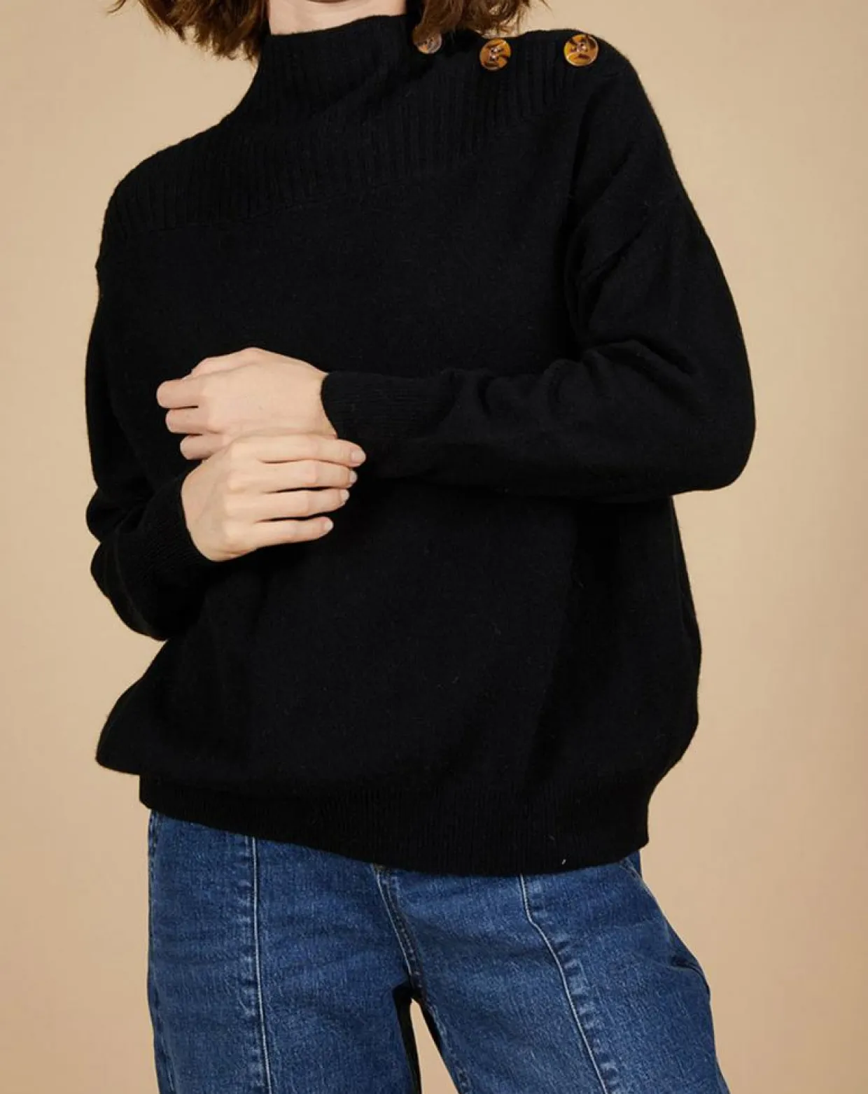 Femme Cashmere Tribu Pulls^Pull ample 100% Cachemire Sandy col montant à bouton noir