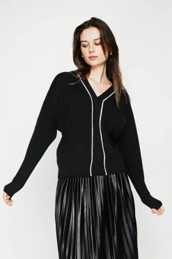Pull col V noir-C&Jo New