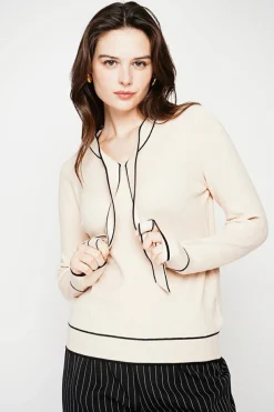 Pull en Cachemire mélangé col V à noeud crème-C&Jo Sale