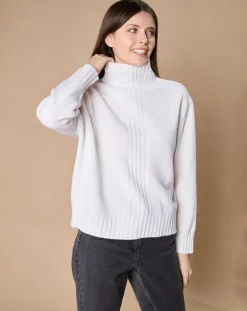 Femme Oscar et Louise Pulls^Pull en Laine & Cachemire Ambre col montant 4 côtes écru