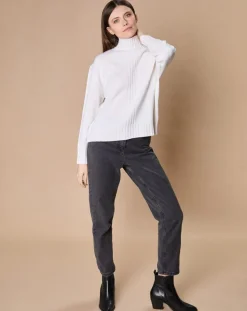 Femme Oscar et Louise Pulls^Pull en Laine & Cachemire Ambre col montant 4 côtes écru