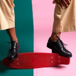 Richelieus en Cuir Vivinette noires-Cosmoparis New