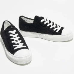 Femme Stuart Weitzman Baskets^Sneakers en Peau de Mouton Ollie Chill noires