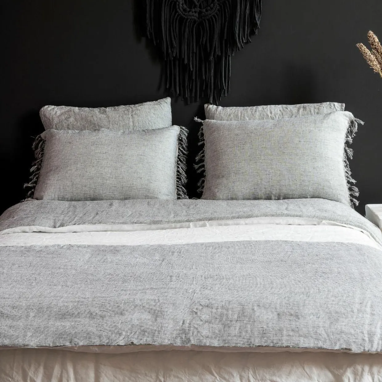 Bed and Philosophy Linge De Lit, Ensembles^Taie d'oreiller en lin lavé et coton grise 65x65cm