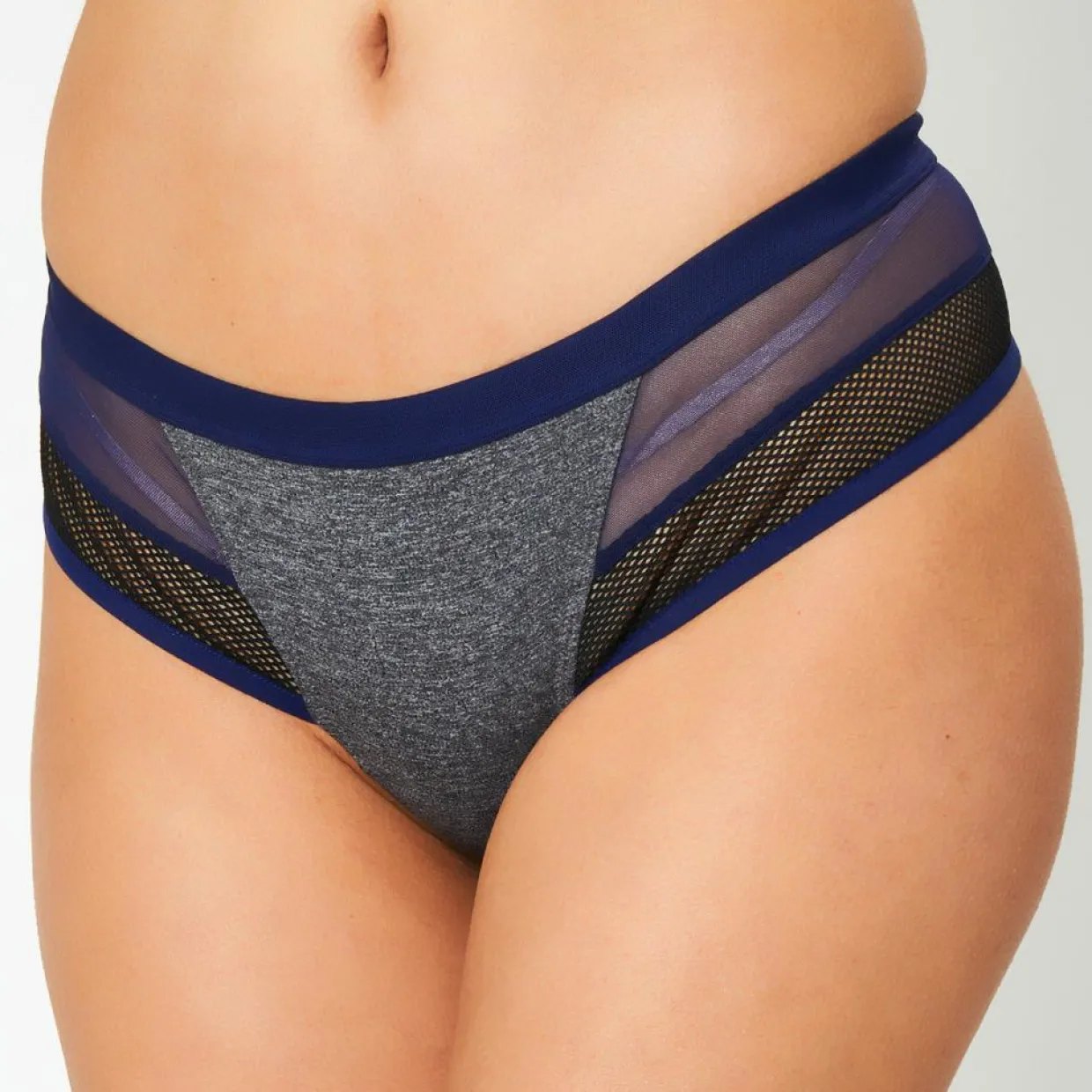 Femme Huit Lingerie, Nuit^Tanga Sporty bleu marine