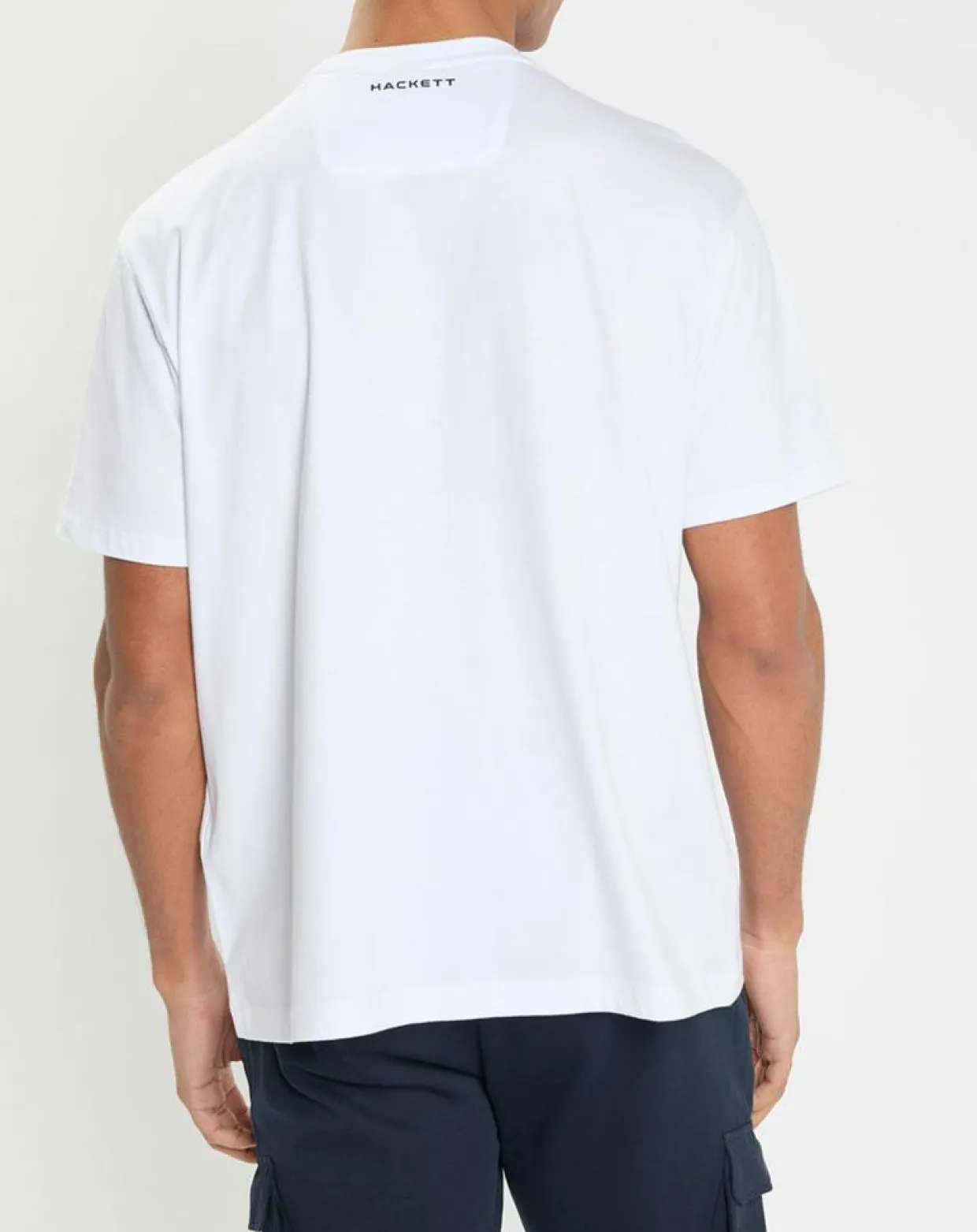 T-Shirt Regular Fit Aston Martin Racing embossé blanc-Hackett London