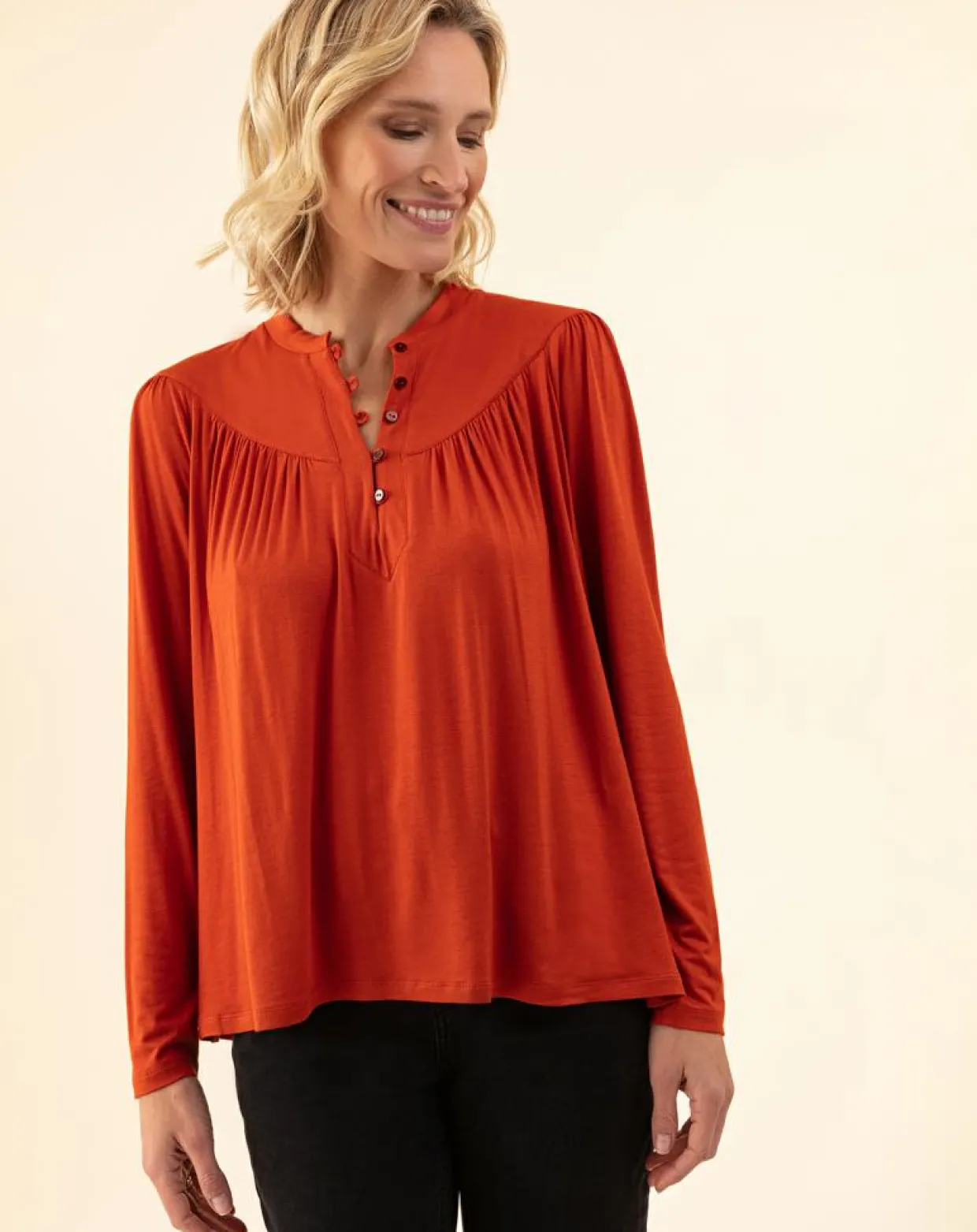 T-Shirt Studio ocre-Indies