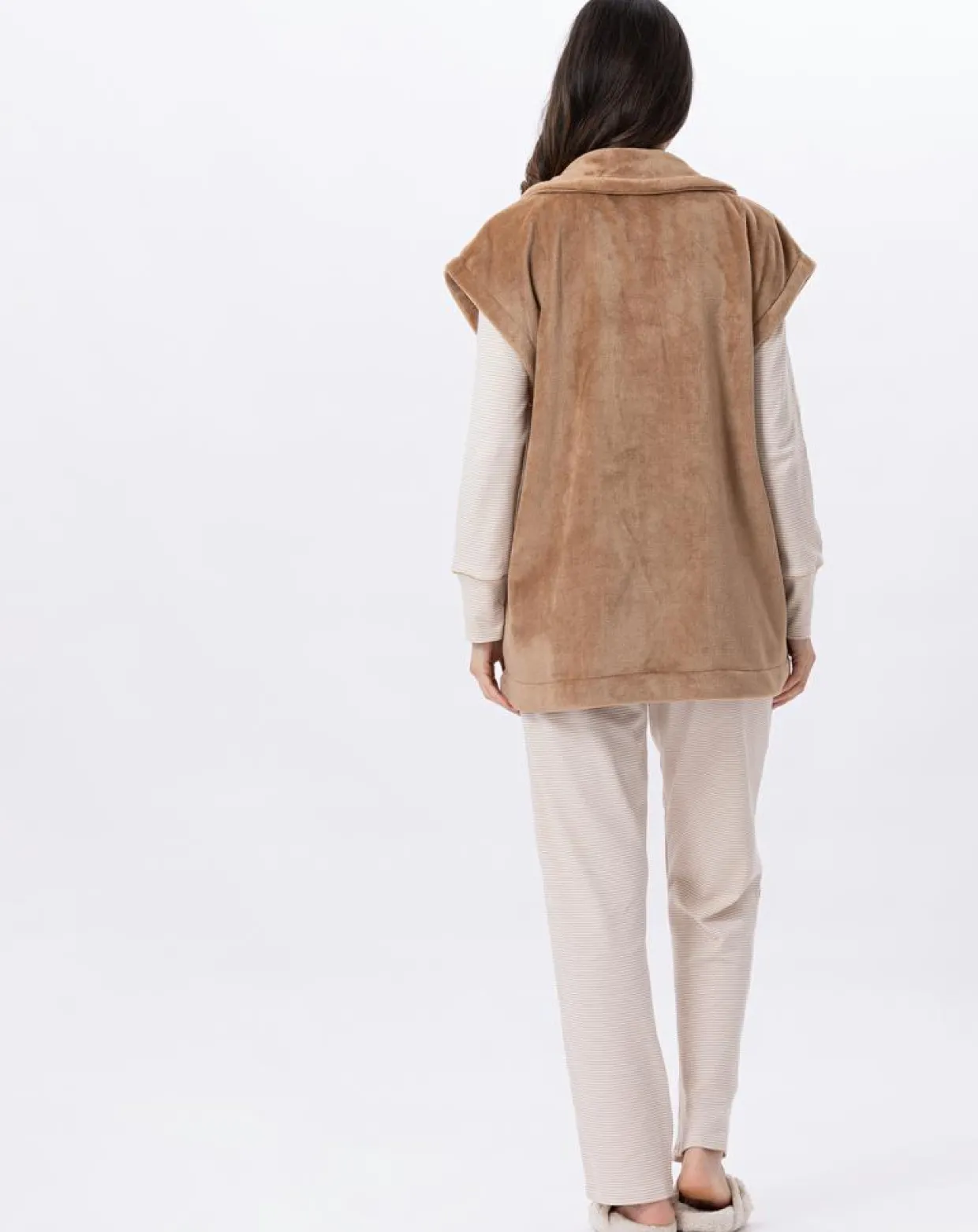Veste d'intérieur en peluche flanelle Essentiel dorée-Le Chat